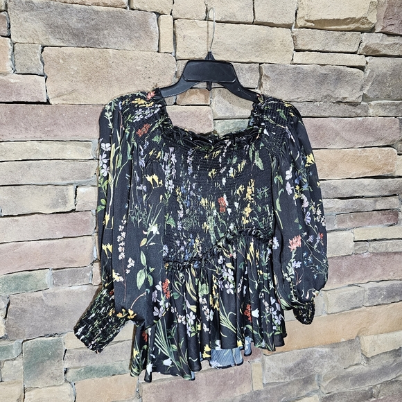 Alexis Elsa Top in Botanical Black Small - Picture 7 of 11